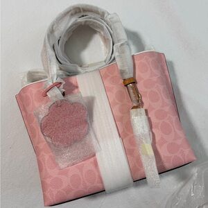New Coach Mollie Tote Bag 25 In Signature Canvas With Charms Powder Pink Authen.